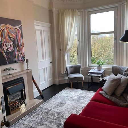 Beautiful Traditional Flat In The Center Of Largs. Esterno foto