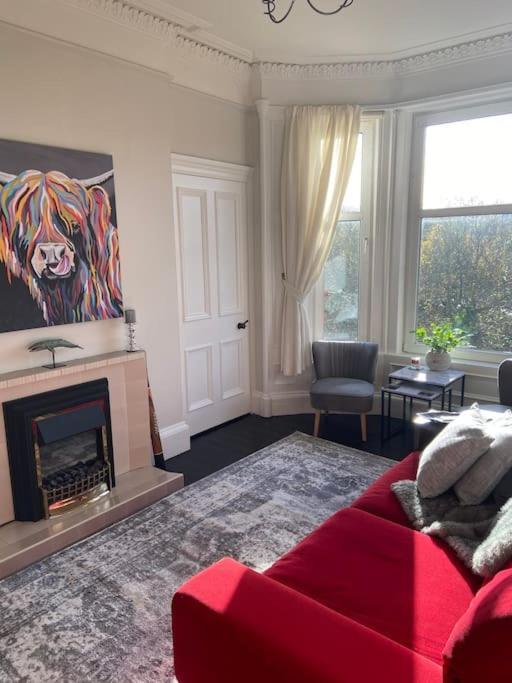 Beautiful Traditional Flat In The Center Of Largs. Esterno foto